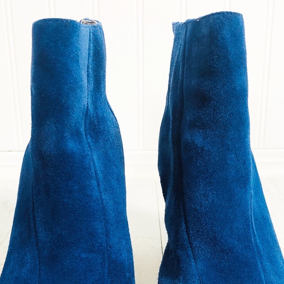 Vince Camuto Graysen Suede Booties - Picture 6 of 8